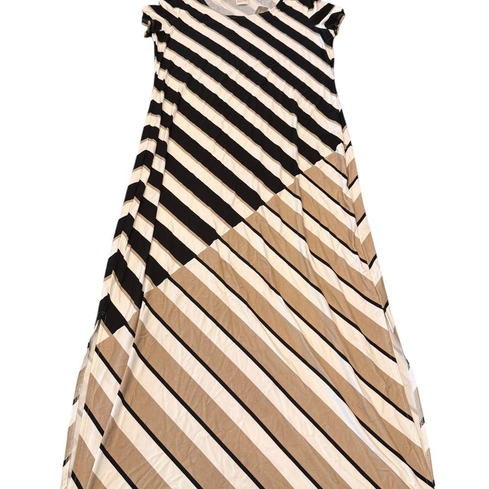 Women’s Chico’s Zenergy Disgonal Striped Short Sleeve Maxi Dress Size 1 NEW $109